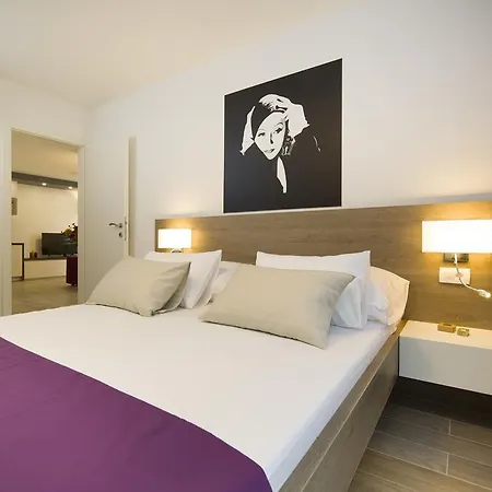 Le Grey * スプリト