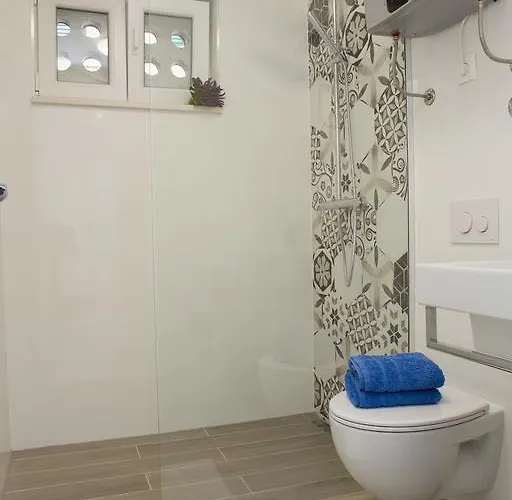 Le Grey, Modern & Luxurious In Centre *