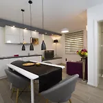 Le Grey, Modern & Luxurious In Centre Σπλιτ